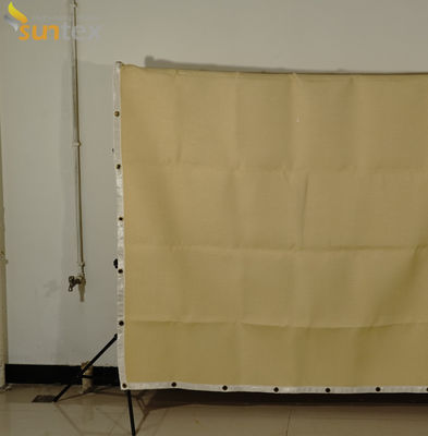 800℃ Anti Spatter Welding Blanket Various Sizes Easy Hanging Fiberglass Fabric For Warehouses