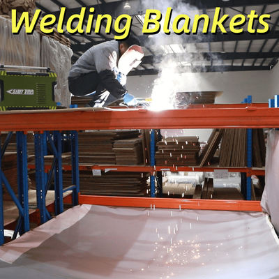800℃ Anti Spatter Welding Blanket Various Sizes Easy Hanging Fiberglass Fabric For Warehouses