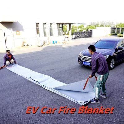 Gray EV Car Fire Blanket with 550℃/1000℃ Thermal Resistance and Oxygen Deprivation for Fire Pit Mat Protection
