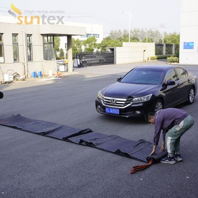 EV Car Fire Blanket Gray 550℃ Thermal Resistance  Grey Electric Vehicle Fire Blanket, Heat Resistant Fiberglass