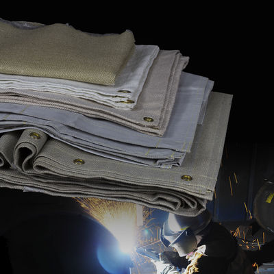 17 Oz 1000°F Fire Resistance Welding Blanket with 16 Mil Thickness for High Temp Grinding Sparks